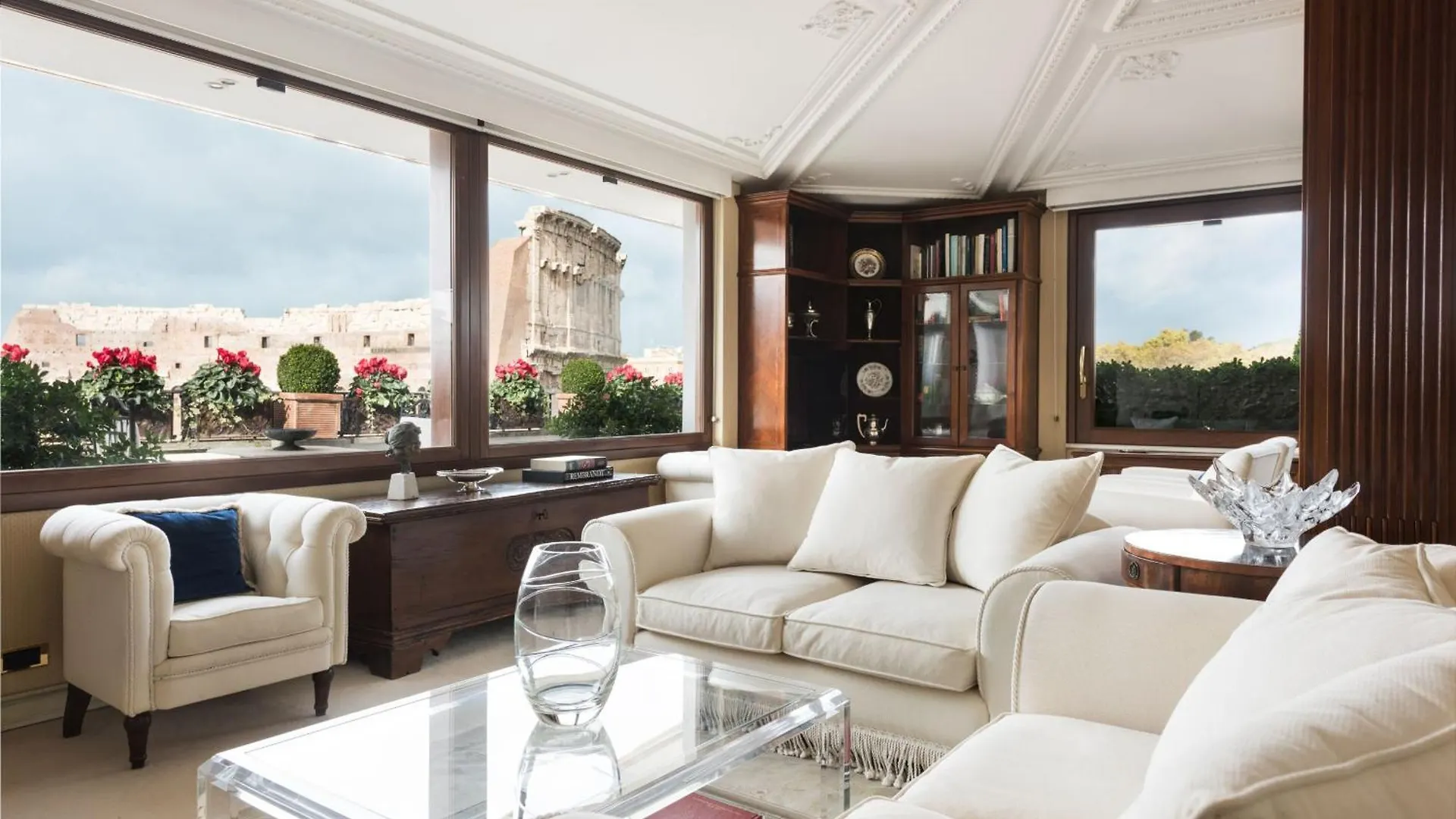 Colosseum Penthouse - Beyond By Treasure로마 0*, 로마